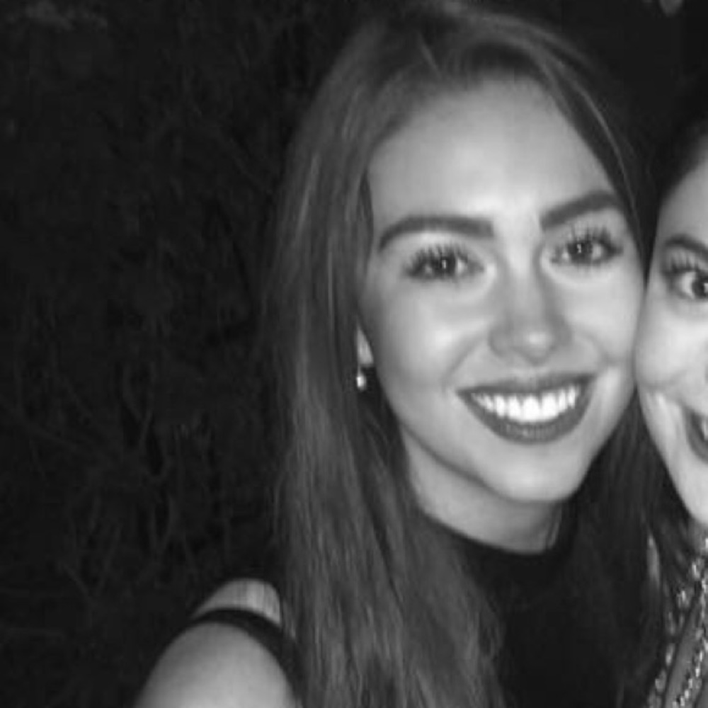 Meet your Posher, Carly
